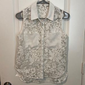 JOA Los Angeles Lace Button down Blouse